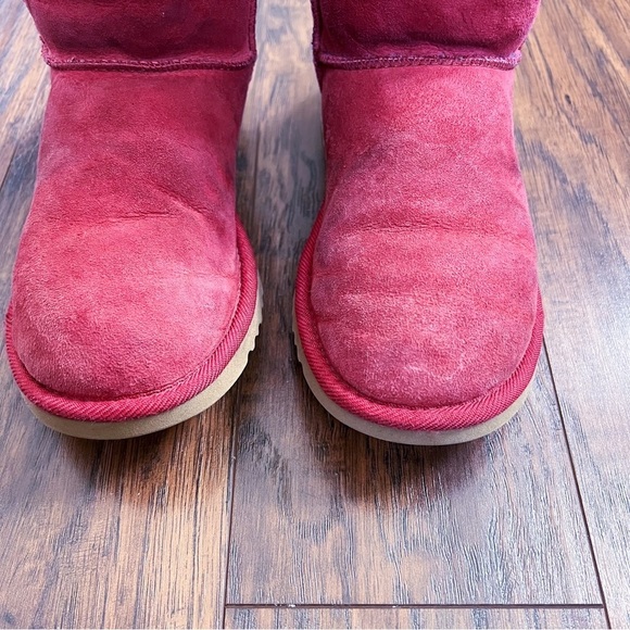 UGG • Classic Short Boot 5825 burgundy maroon pink suede sheepskin shearling mid - Picture 3 of 12